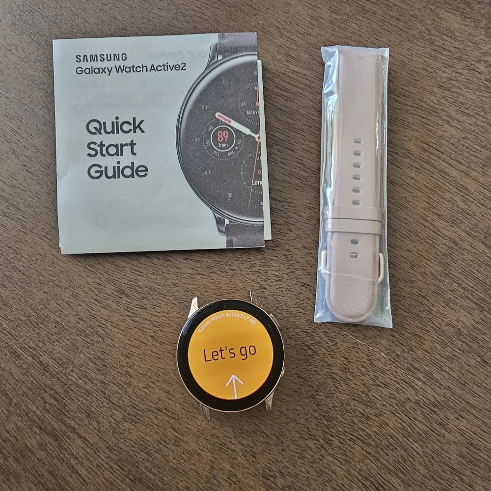 SAMSUNG GALAXY ACTIVE 2 WATCH AND DUO PAD FAST CHARGER